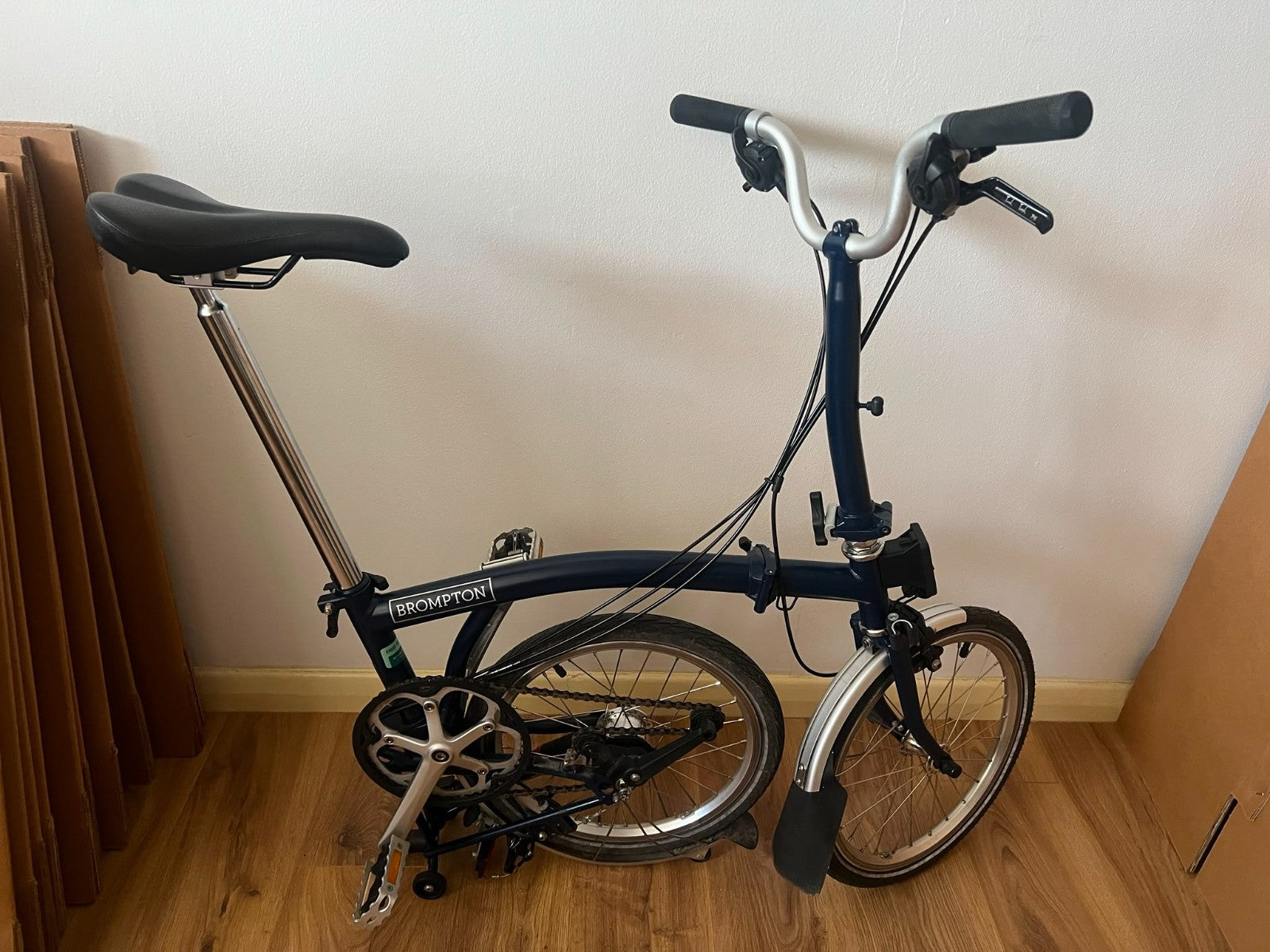 Brompton C Line M6L (6 Speed) folding bicycle - Navy BLUE (Excellent CONDITION)