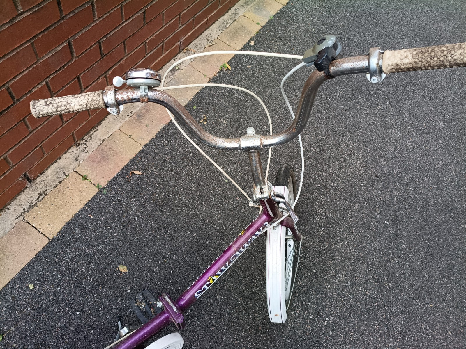 Universal Stowaway 3 Folding Bike Purple & White 3 Speed  Gears Needs Some TLC