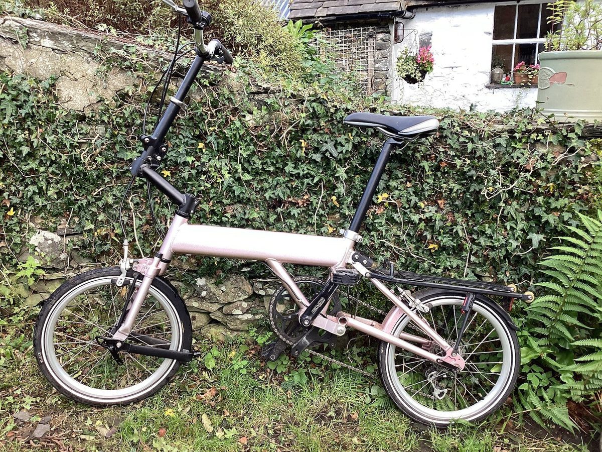 Mezzo Alloy Folding Bike 11~12 Kg Great Pre Owned Condition 9 Gears Barely  Pink
