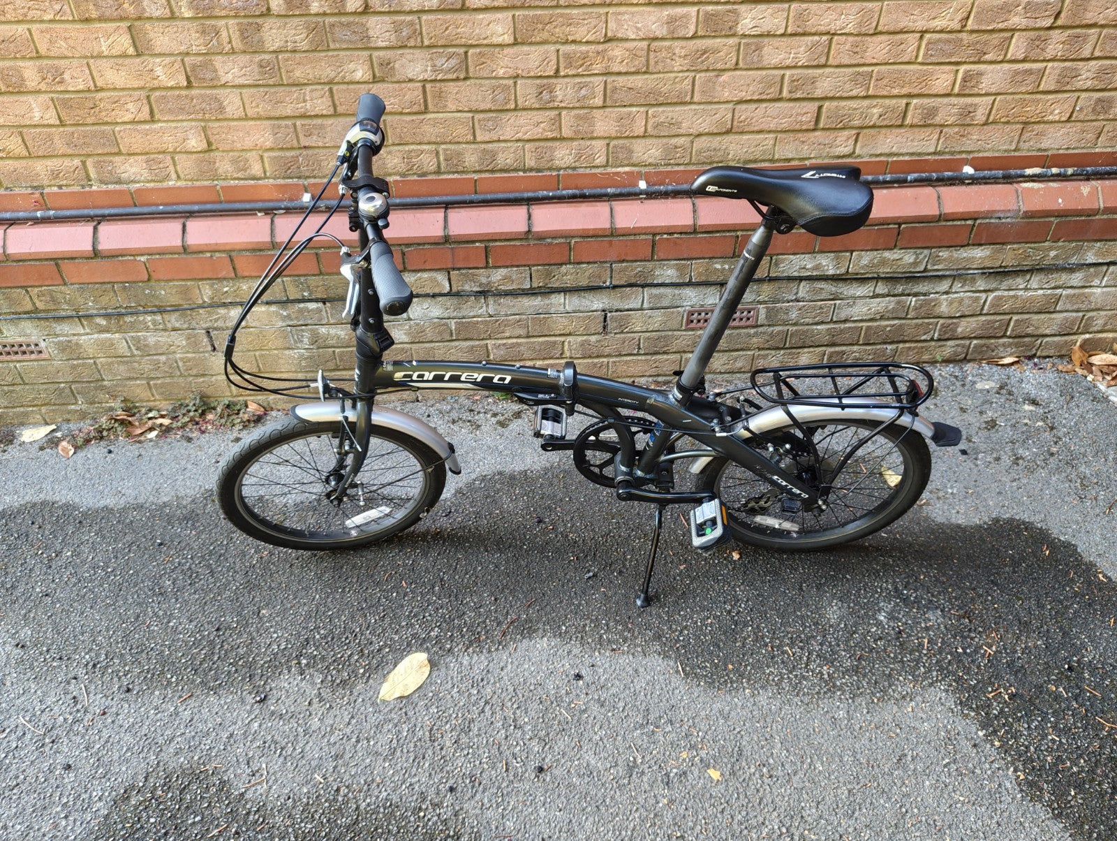 Carrera 20in Folding Bike Equipped Grey/Silver