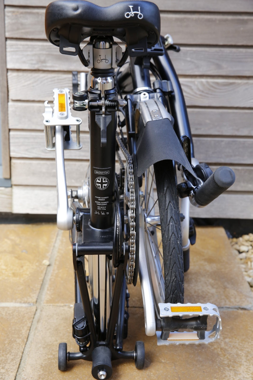 Brompton M6L 2018 Black 6-Speed Folding Bike – Very Light Use, Under 10 Miles