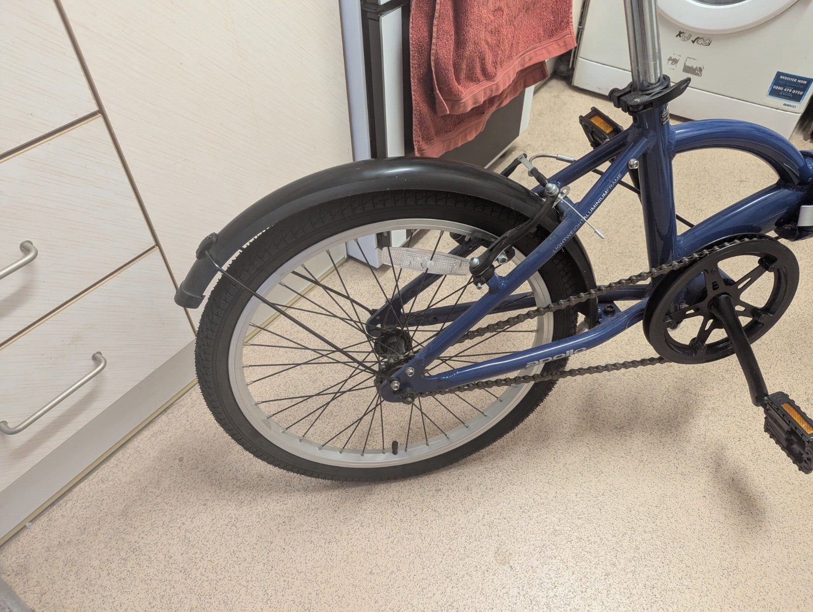 Apollo Folding Bike 20" Wheel
