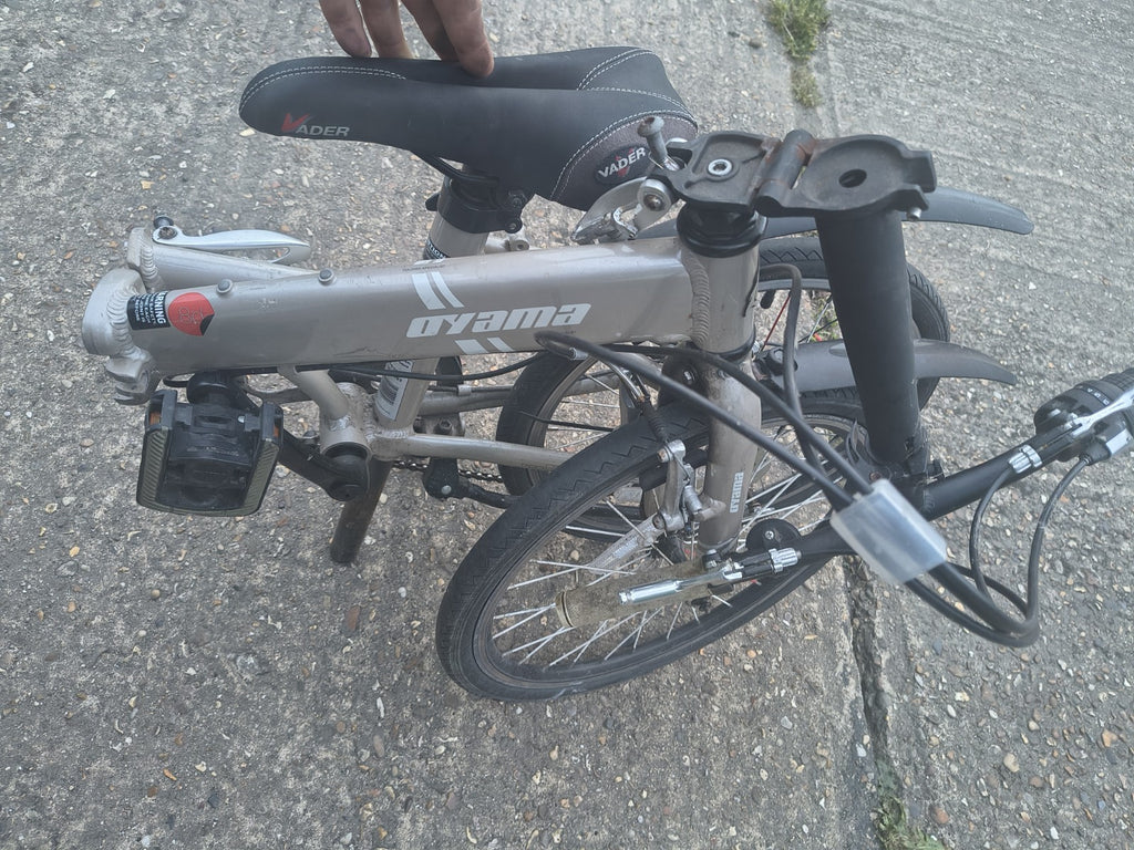 Oyama Lexington Dahon Style Light Aluminium Folding Bike Cycle 8 Speed Alex DA16