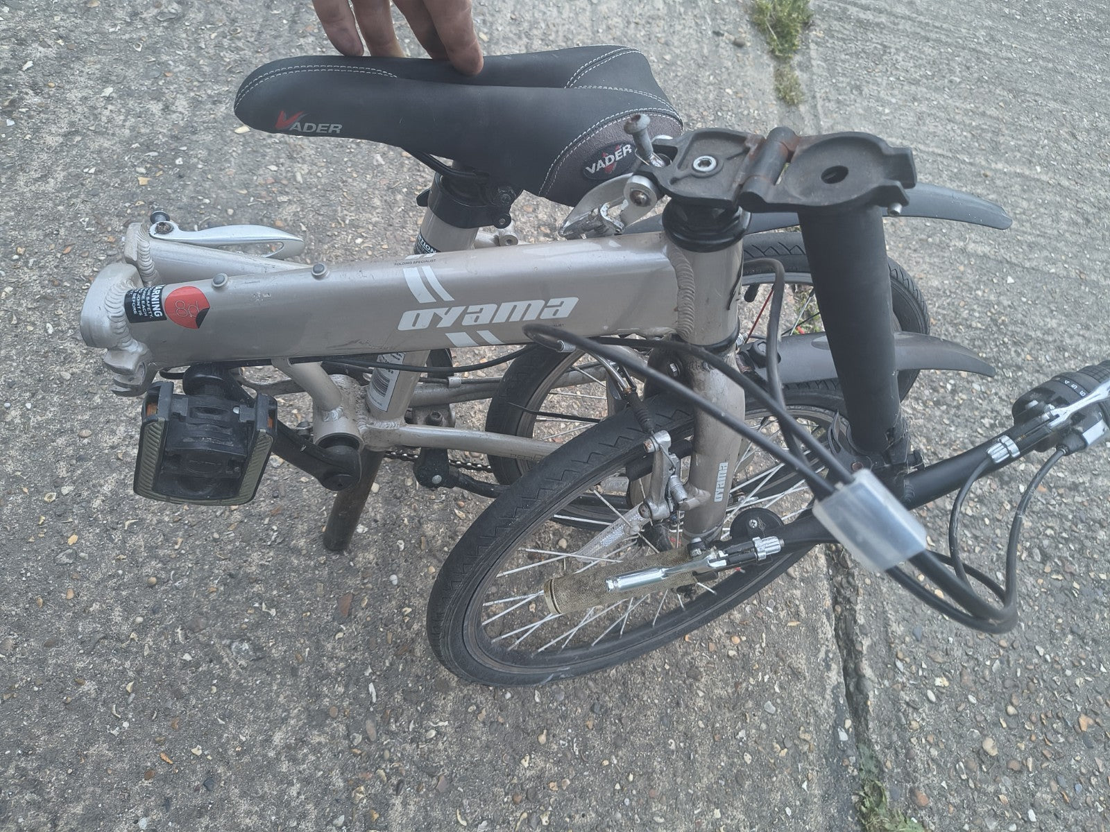 Oyama Lexington Dahon Style Light Aluminium Folding Bike Cycle 8 Speed Alex DA16