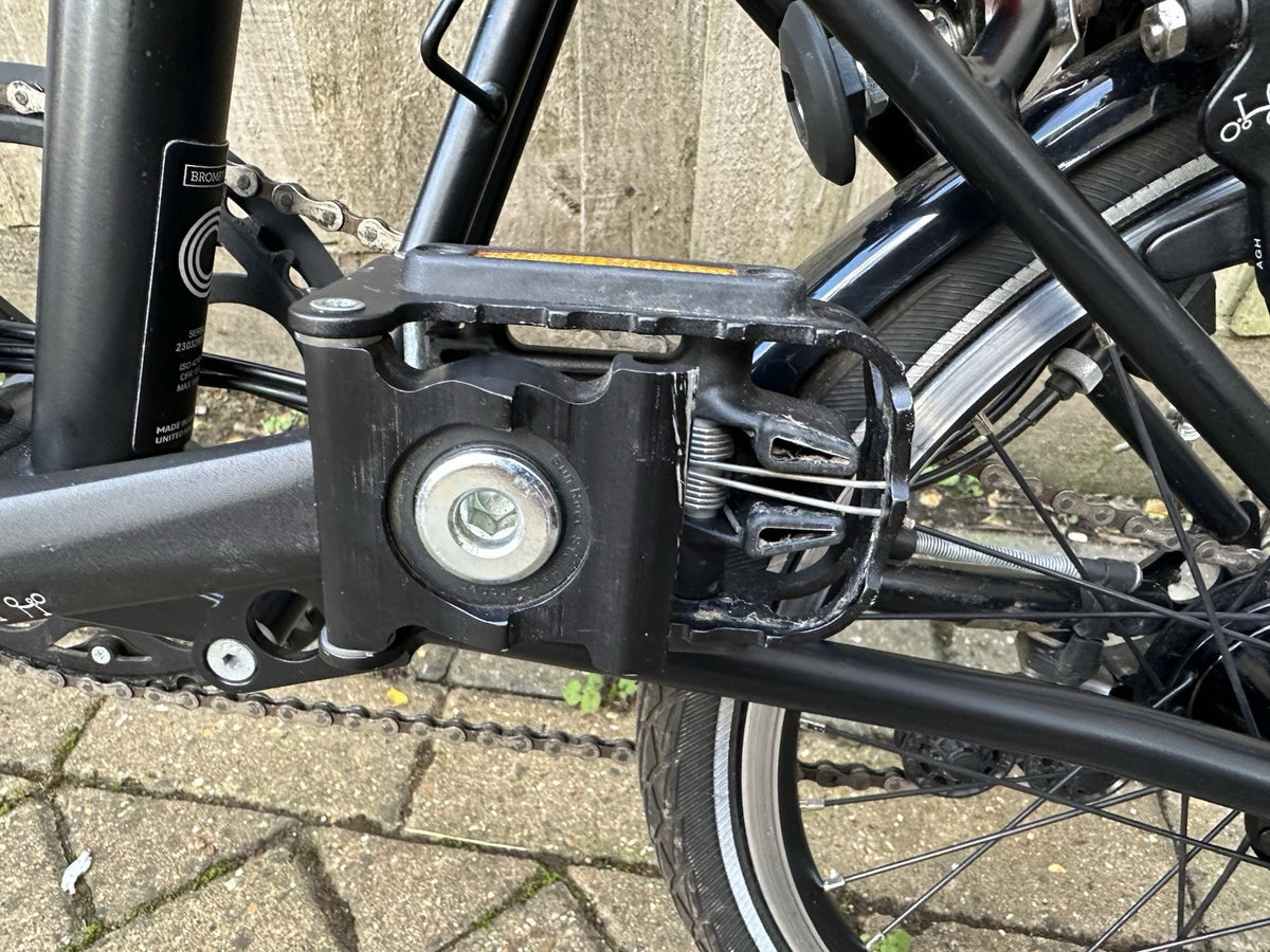 Brompton C Line Black Folding Bike 16in wheels 6 Speed flat bars long seat post