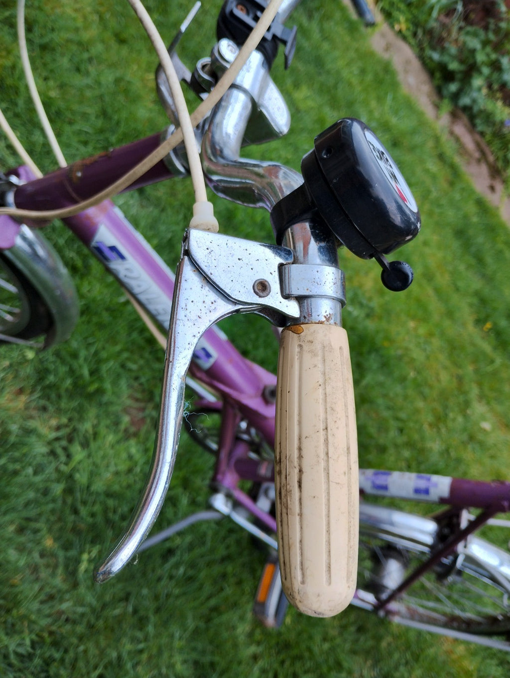 vintage raleigh folding bike. Project / fix up/ spares.