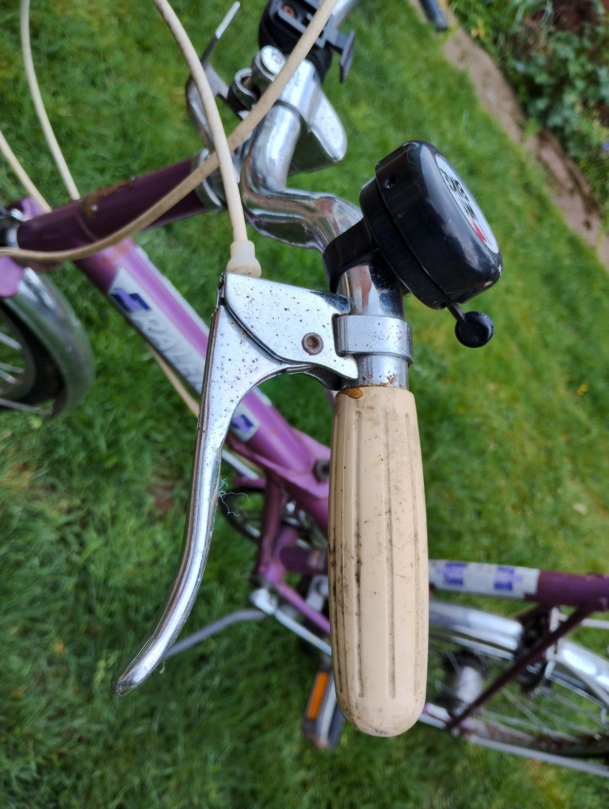 vintage raleigh folding bike. Project / fix up/ spares.