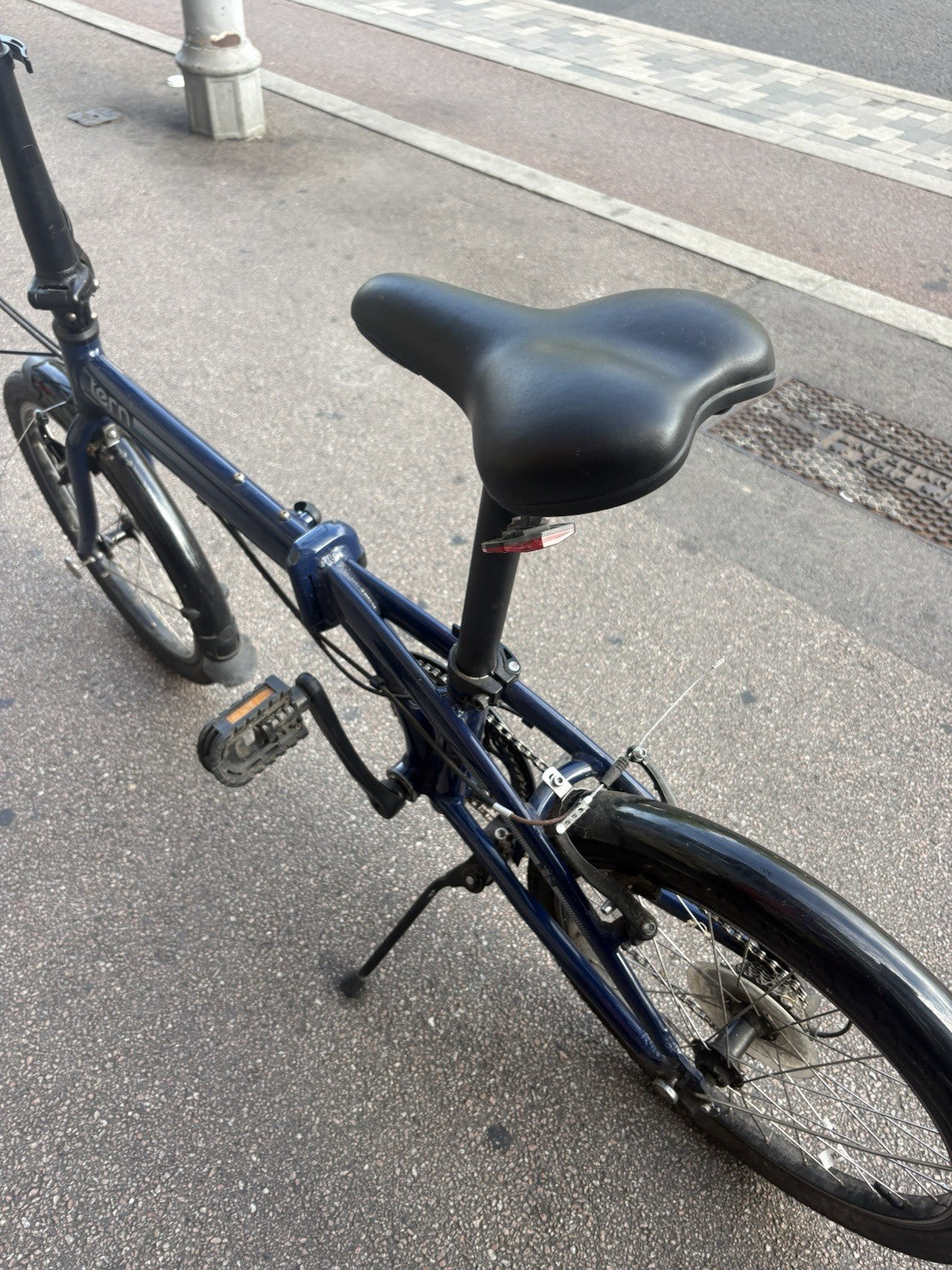 Tern Link B7 Folding Bike – Midnight Blue – 20” Wheels – Very Low Use