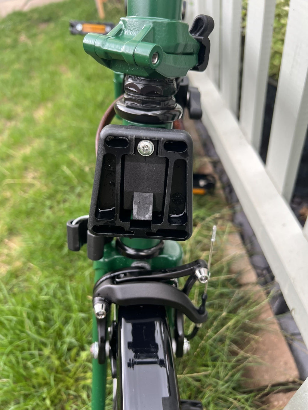 2024 Brompton C Line Explore 6-Speed - British Racing Green - pristine