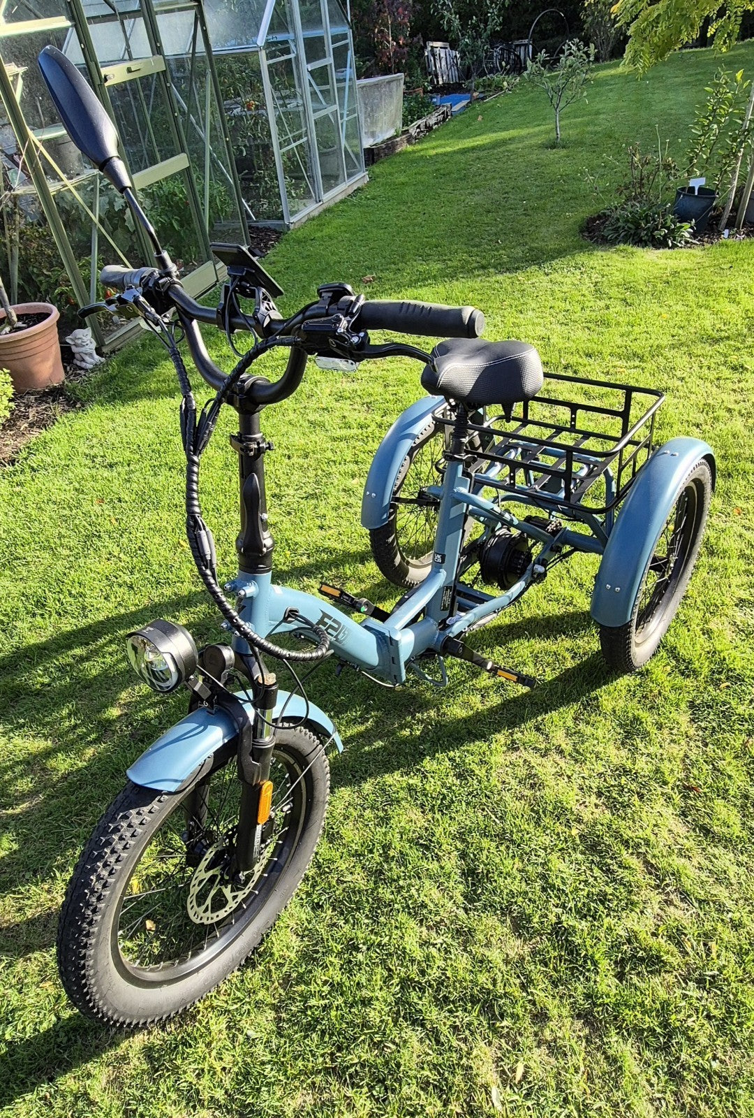 Fafrees F20 Mate  20" Tricycle, Folding Trike 3 Wheel. Adult trike