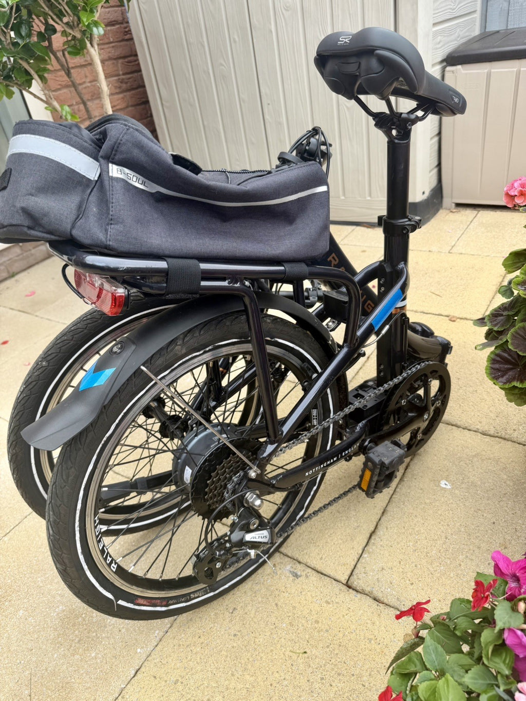 Raleigh Stow Way Compact Lightweight Folding  Bike