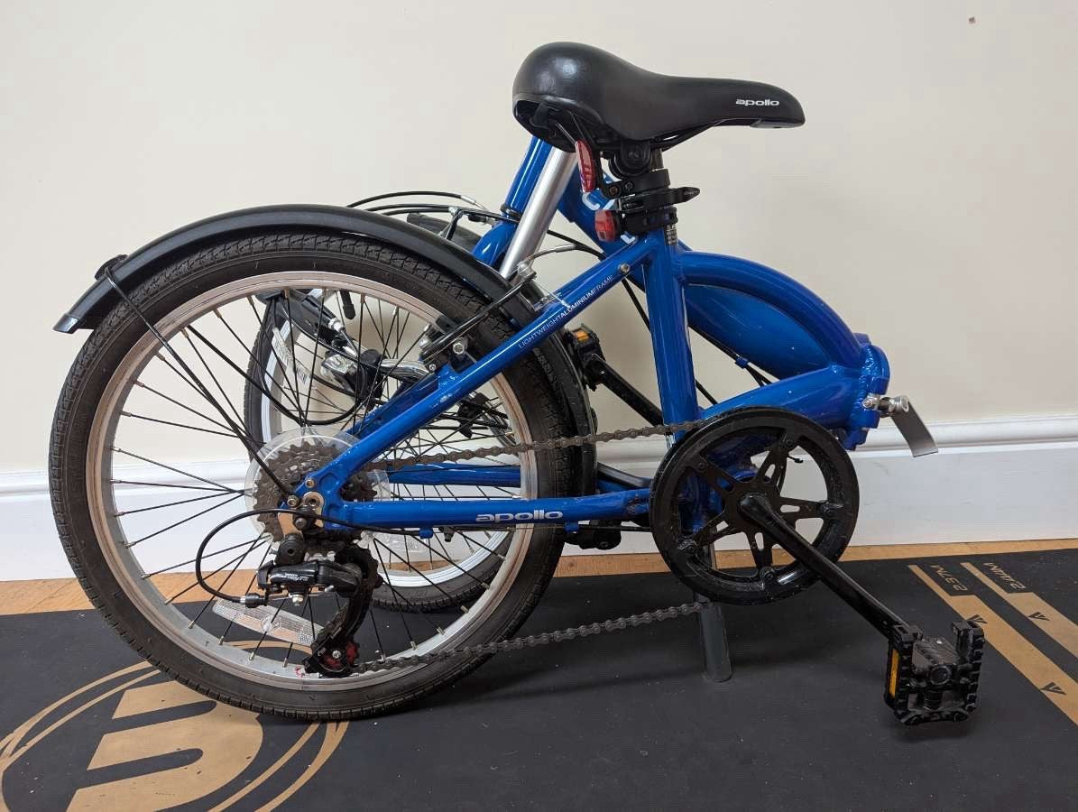 Apollo Tuck 20'' Lightweight Folding Bike 6 Speed