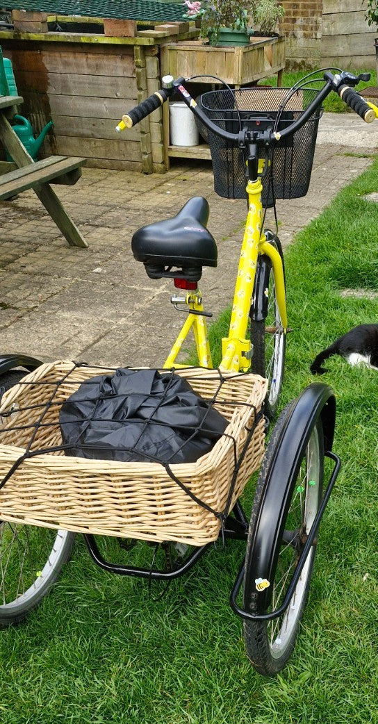 3 Wheel folding trike in good condition with gears, yellow