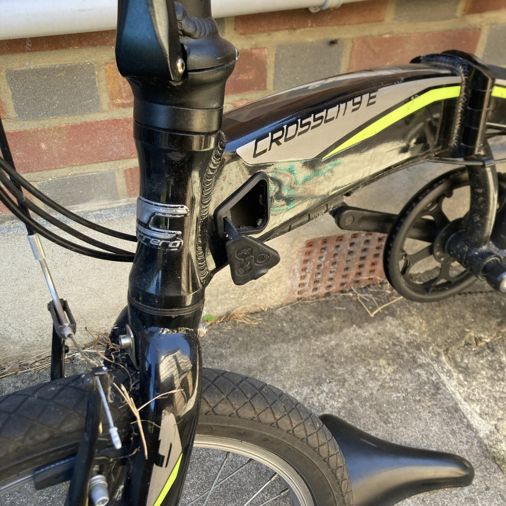 Carrera Crosscity 20in Folding Bike