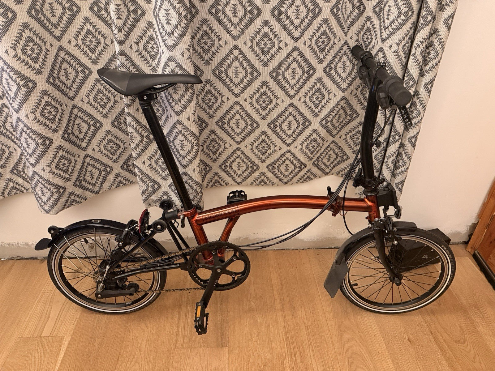 Brompton Flame Lacquer. Black Edition. 6 Speed. C line.