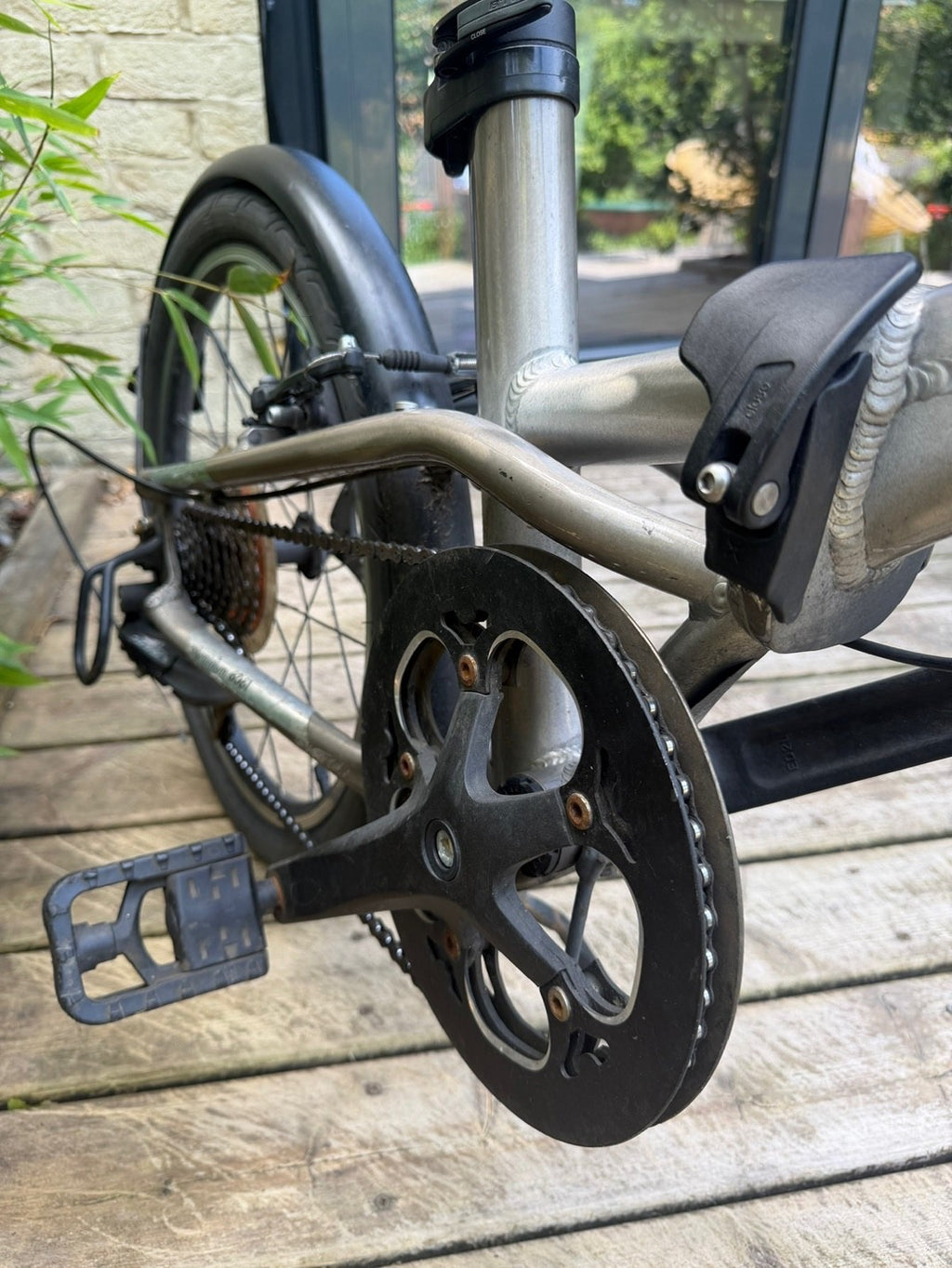 Btwin Tilt 900 Folding Bike 9 Speed - good condition