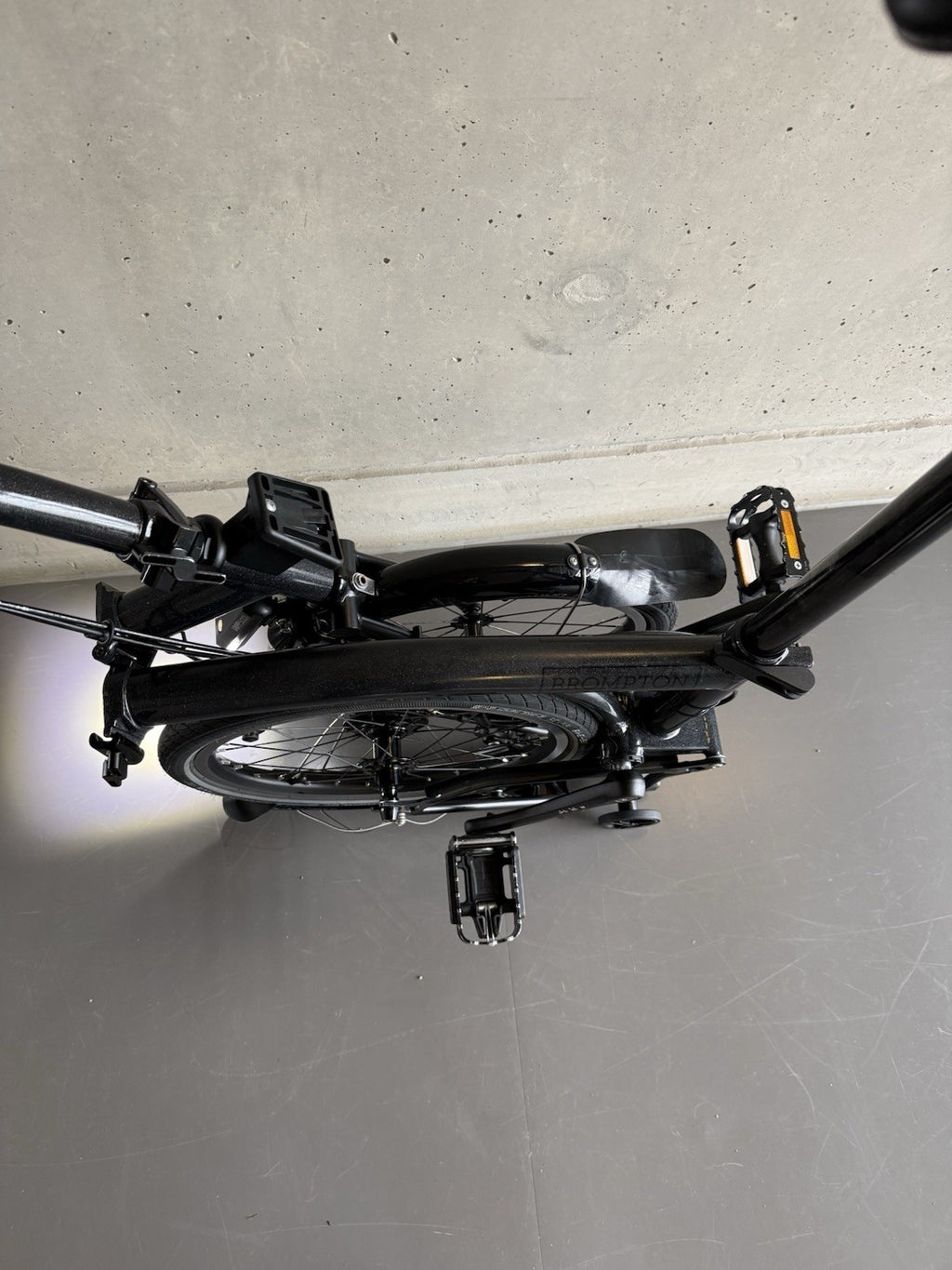 Brompton P Line 4-Speed Folding Bike Midnight Black, Lightweight