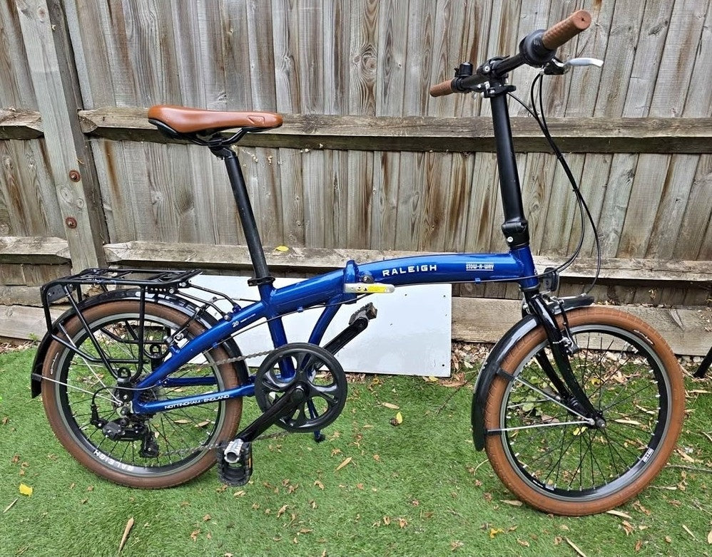 Raleigh Stowaway Folding Bike Unisex 7-Speed Hybrid Bicycle Blue 20 Inch Wheels