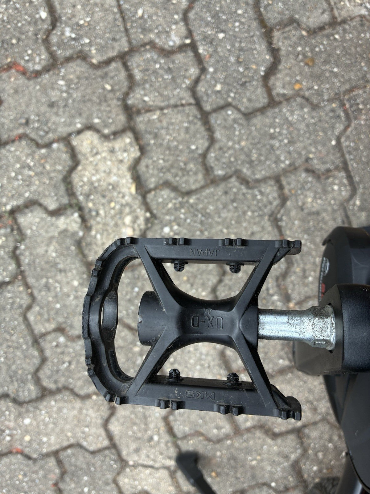Tern Vektron folding bike