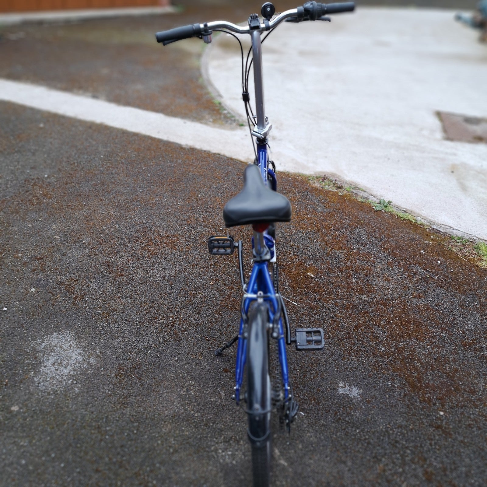 20" wheeled folding bikes for adults used Apollo Luck. commuter.