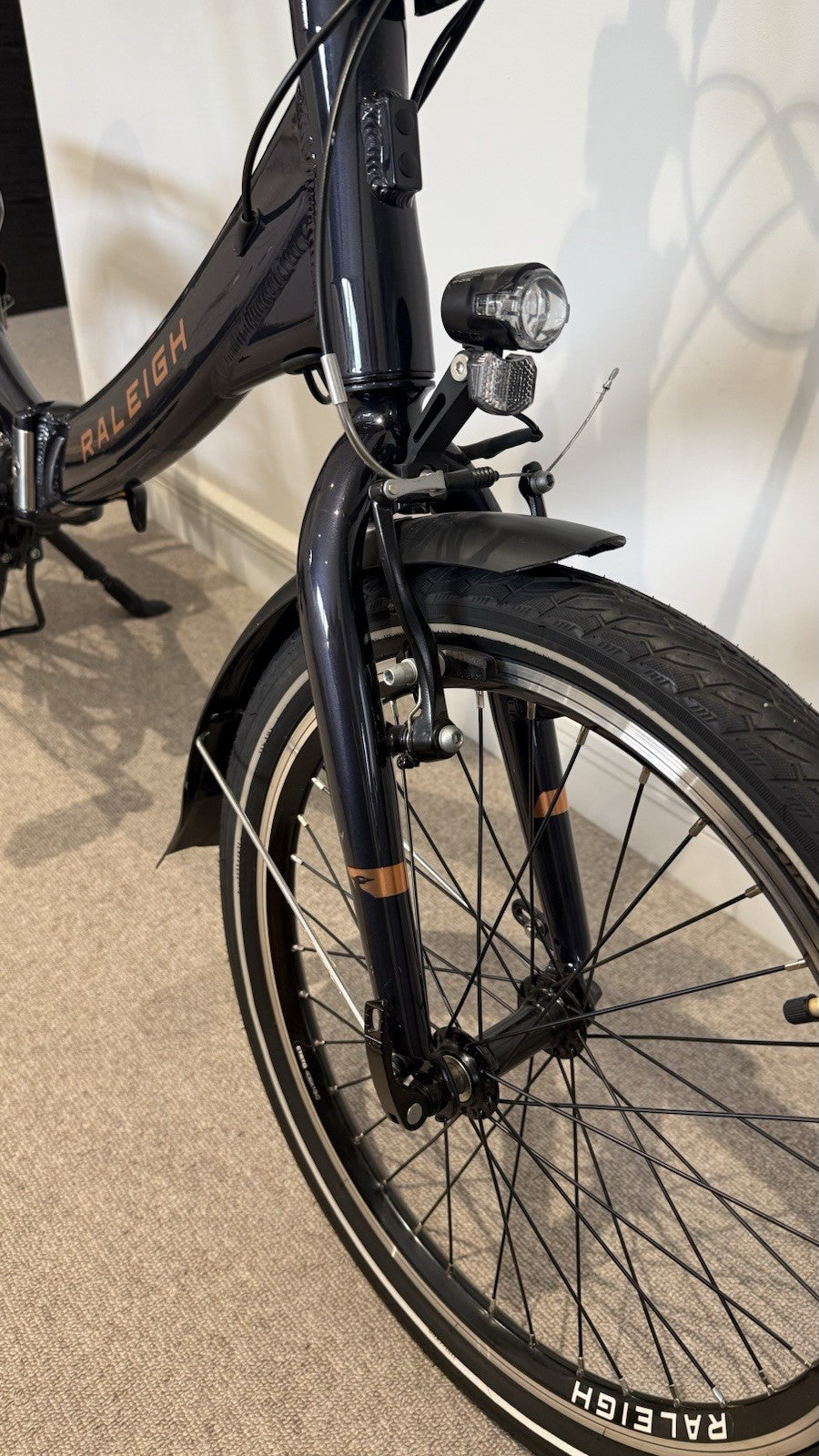 Raleigh stow e way Folding Bike Black