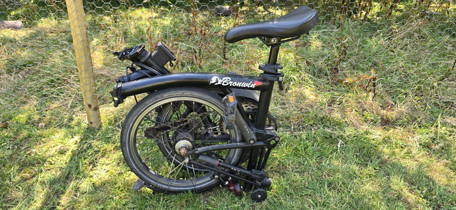 Brompton Folding Bike 6 speed BWR Gears