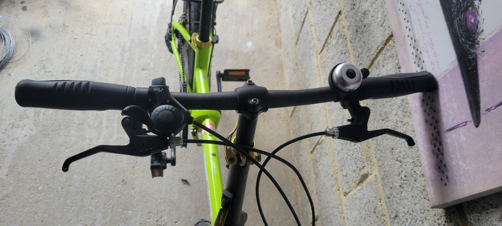 B’TWIN Hoptown 20in Folding Bike Green, Mudguards, Rear Rack, Bell