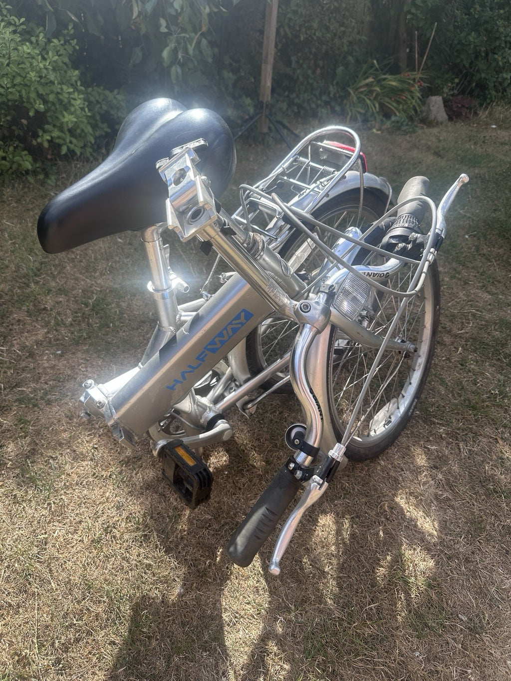 Giant Halfway Folding Bike 20'' Wheels in Silver