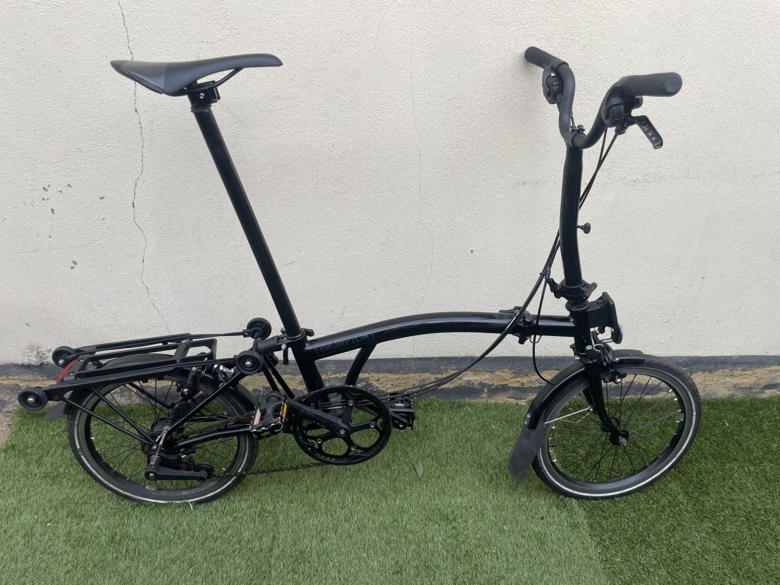 Brompton C Line M6L Black Edition Roller Rack 6‑Speed