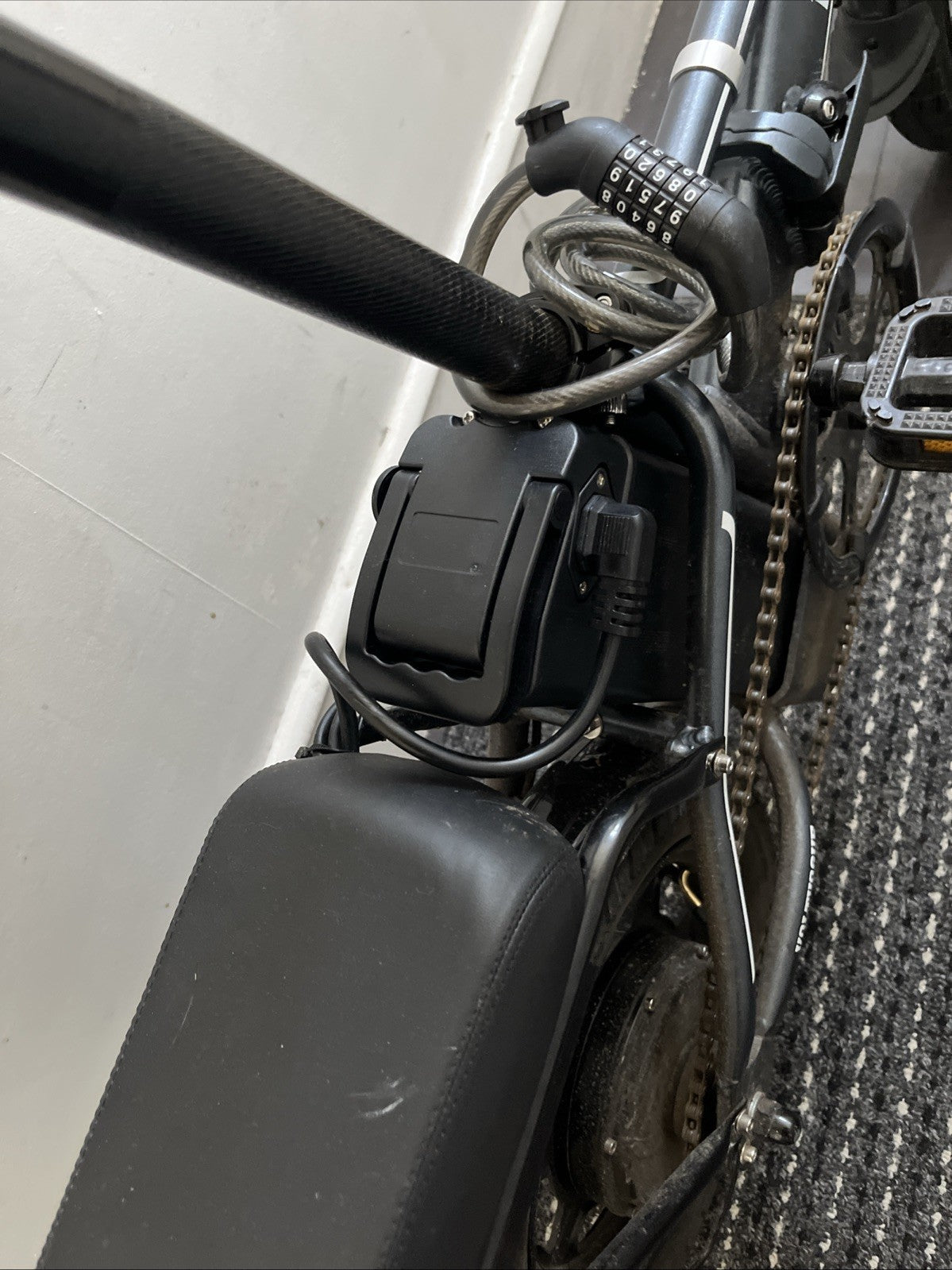 VOLTVOGUE 35km an Hour Folding Bike With A Battery Lasts 3 Hours