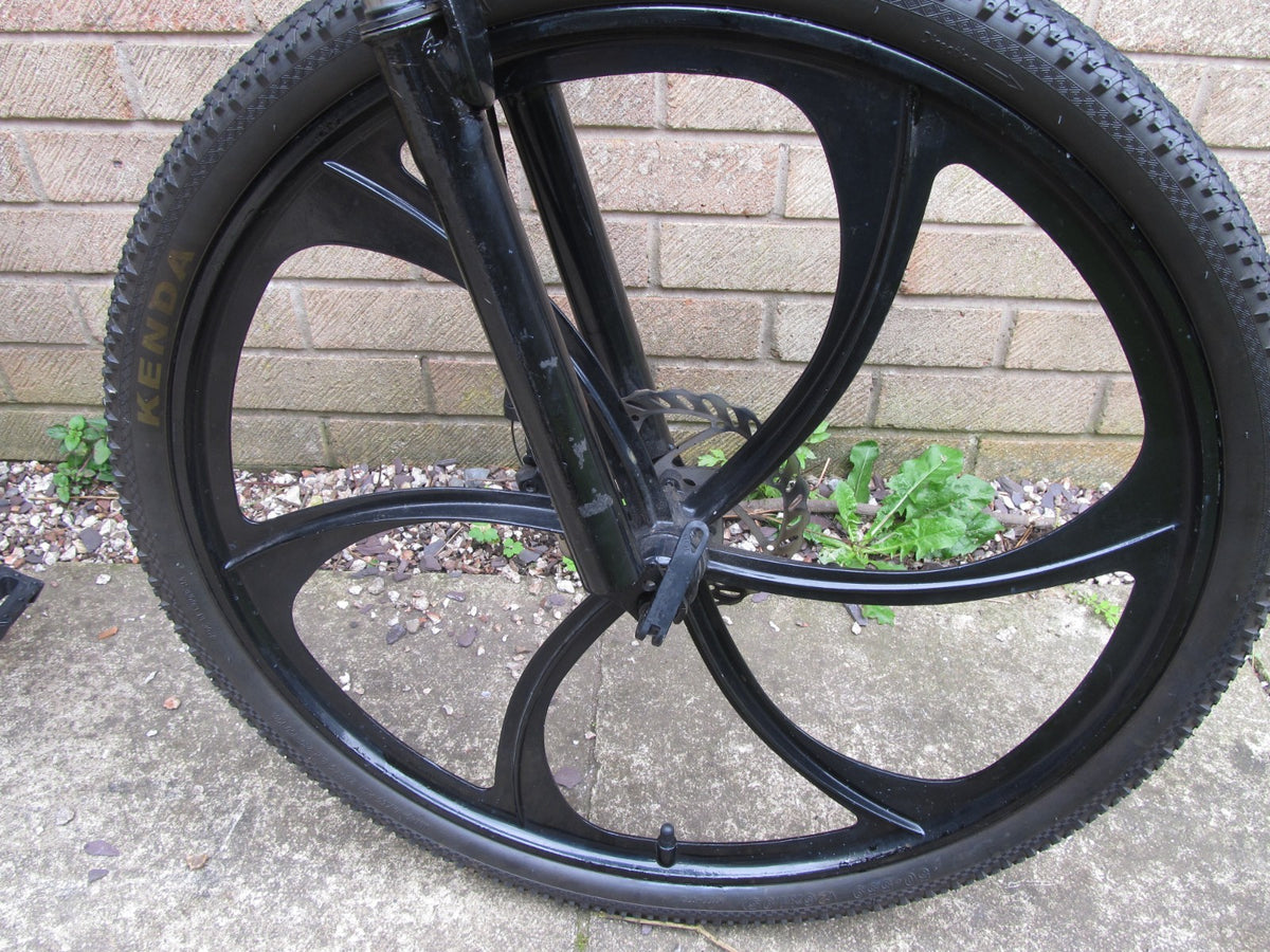 BIKE MOUNTAIN BI FOLD  DISC BRAKES 26" WHEELS UNISEX-GOOD CONDITION