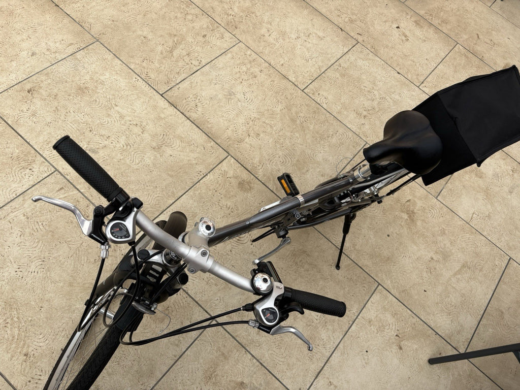 Land Rover Hybrid Bike 700C Alloy Front Suspension V-Brake Mudguards Rack