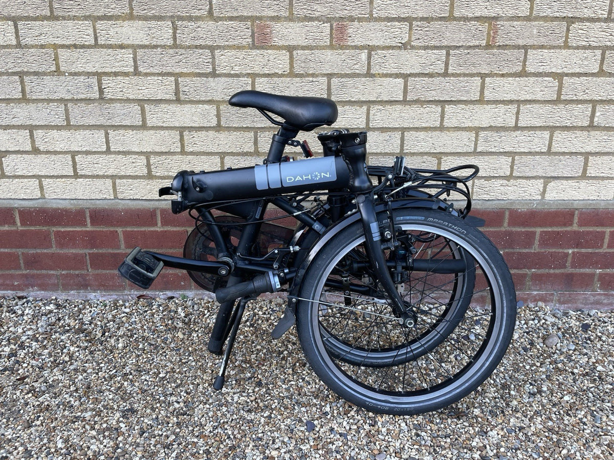 Dahon Vitesse 7005 Folding Bike 20" wheels fairly good condition, internal gears