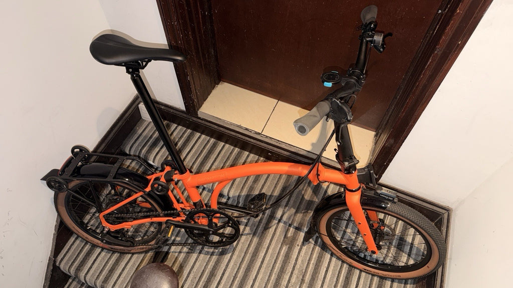 Brompton G Line 8-Speed Medium Adventure Orange Roller Rack – Only 10 Rides