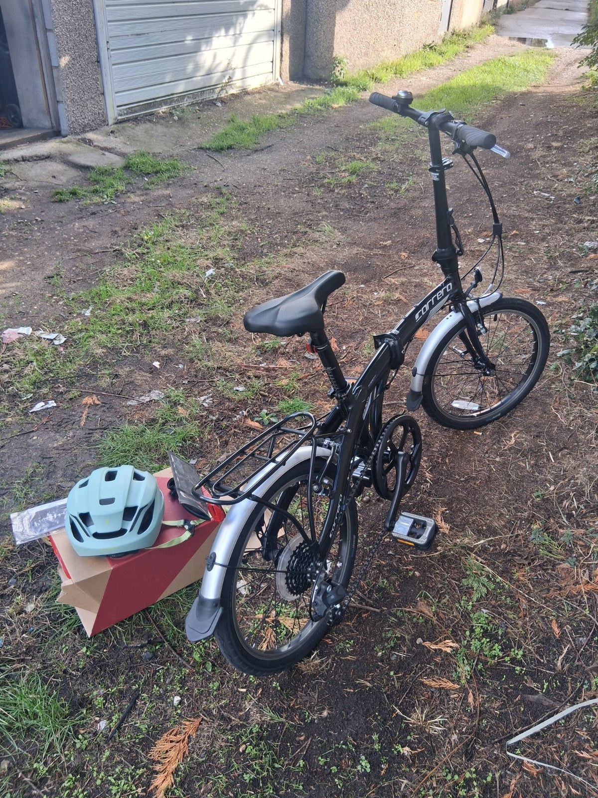 Carrera Intercity Folding Bike 20" Wheels 7-speed Gears