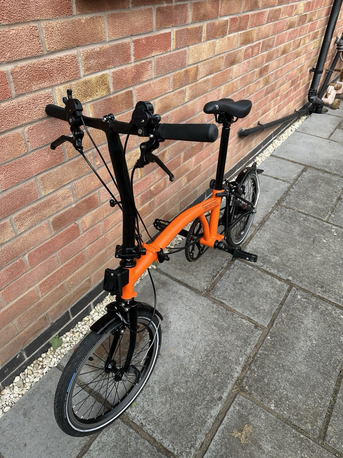 Brompton C Line Bike, 6 speed, matte orange and black excellent condition