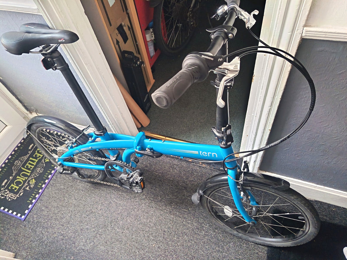 Tern Link B7 20in Folding Bike Blue 7 Speed V-Brake Mudguards Kickstand