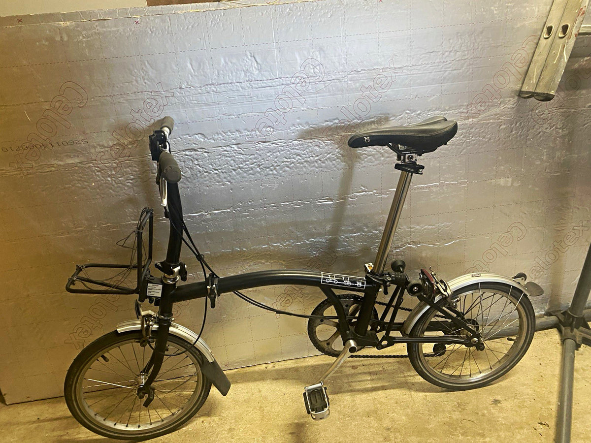 Brompton 16in Folding Bike Black/Silver Mudguards