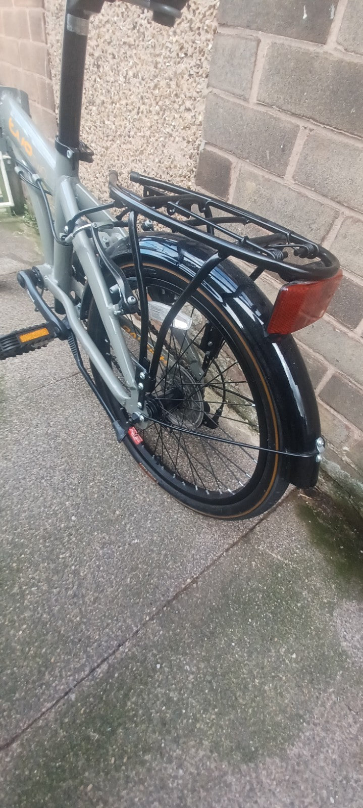 Raleigh Evo 2 Folding Bike - 7 Speed Shimano - 20" Wheels