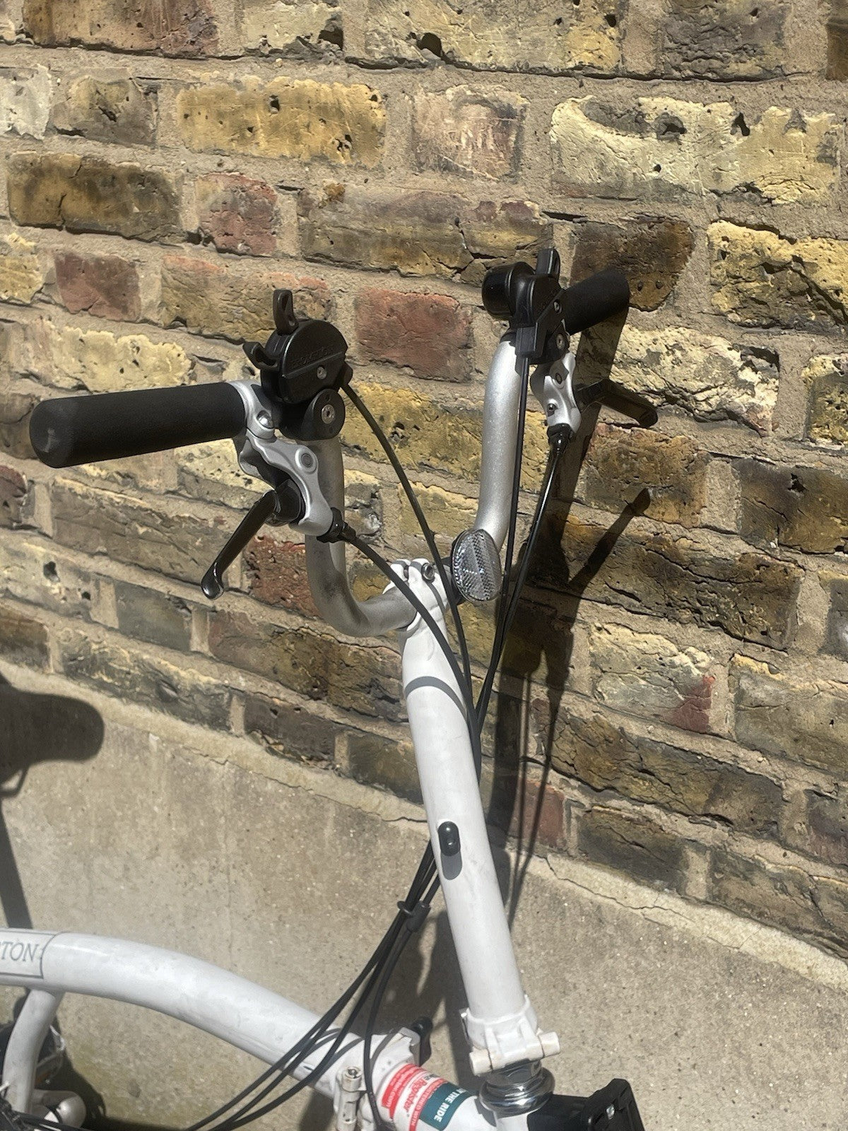 Brompton M6R Folding Bike - Luggage Rack - Papyrus White