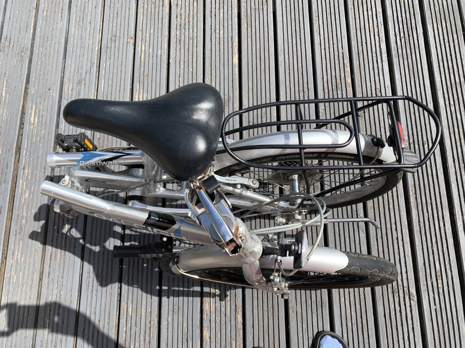Raleigh Boardwalk Lite 16" Wheel Aluminium Folding Bike with Philips Carrier Bag