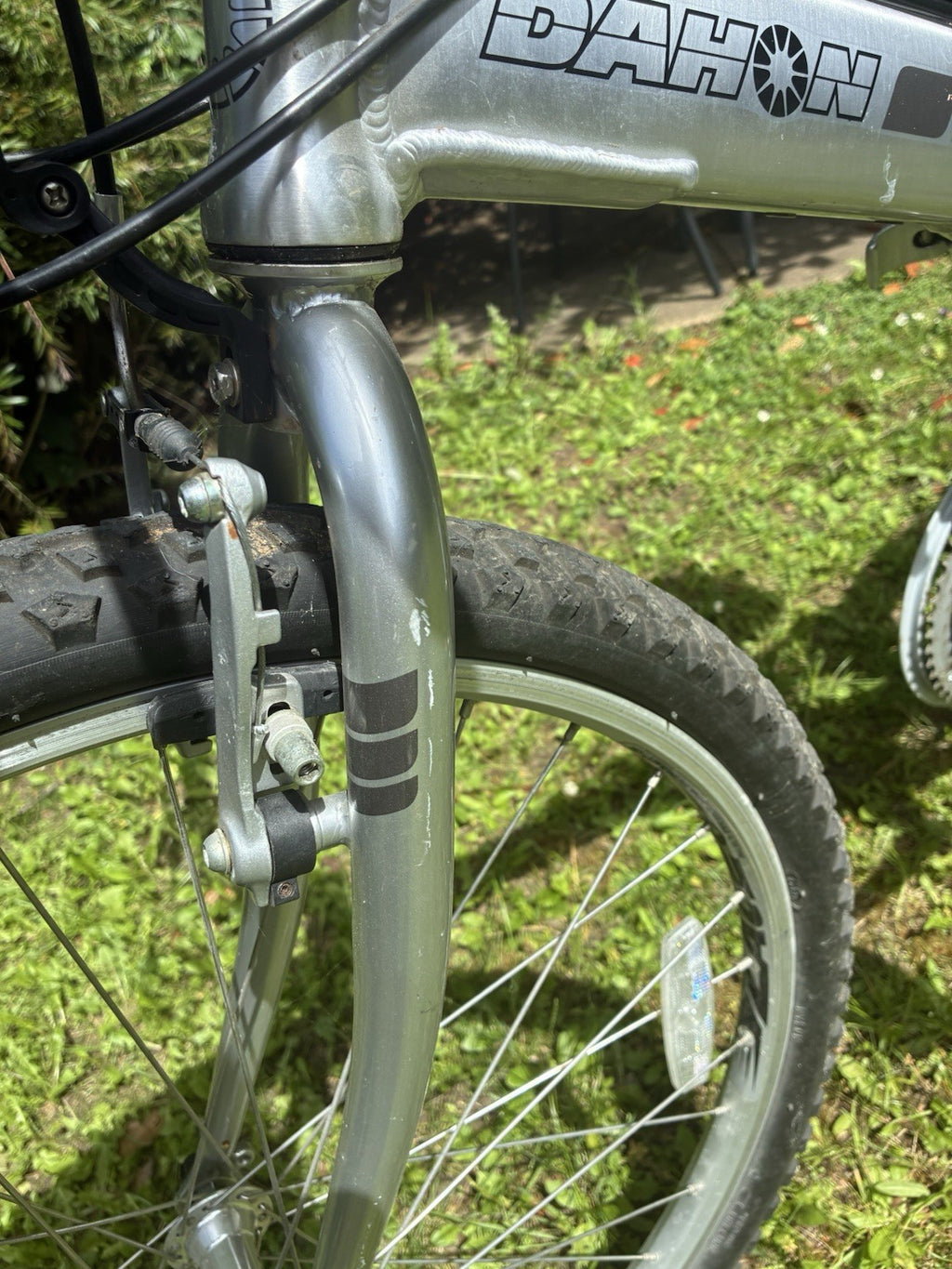Dahon Espresso Full Sized Folding Bike - 26 inch wheels, medium frame