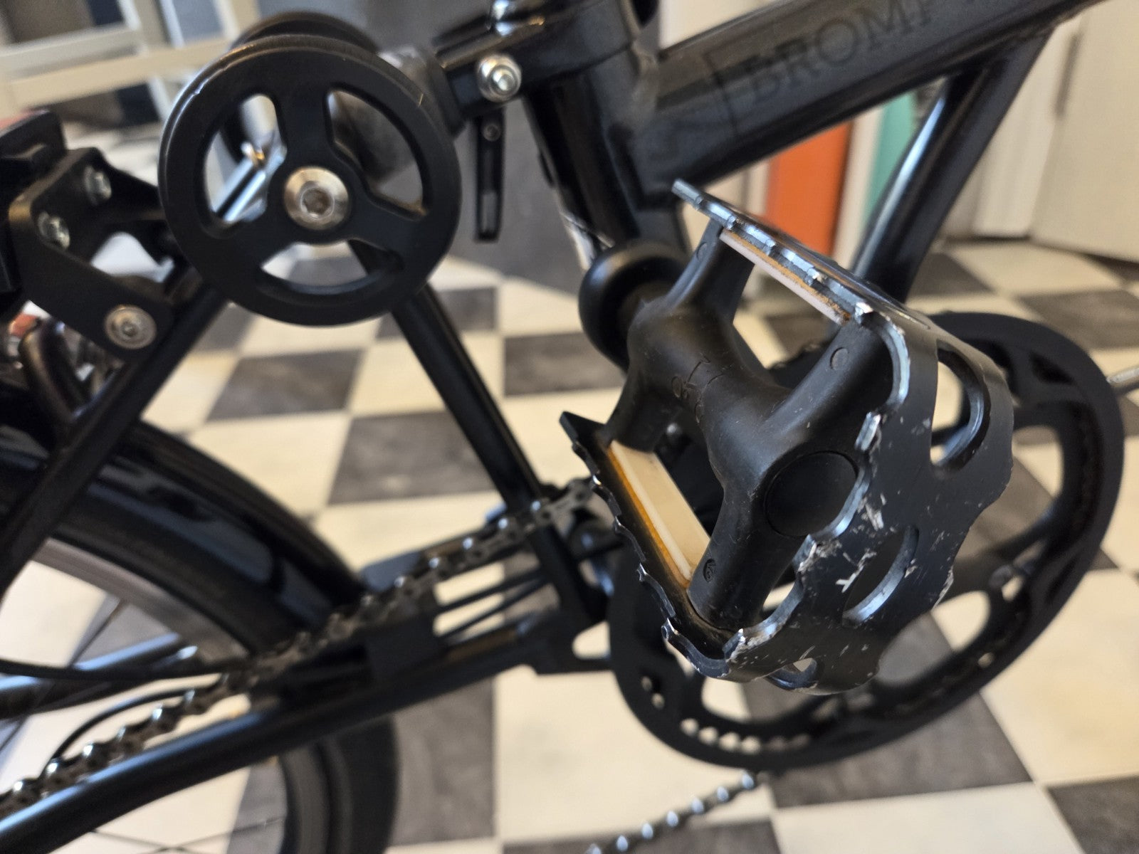 Brompton P Line Urban 4-Speed Folding Bike - Mid Bars - Paperwork Included