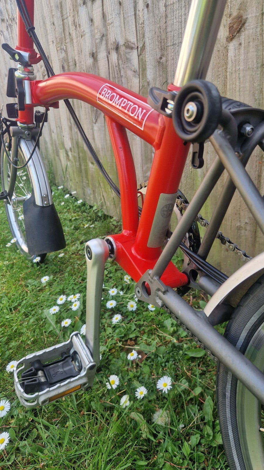 Brompton M6L Superlight Titanium 6 Speed - Red - Very Good Condition