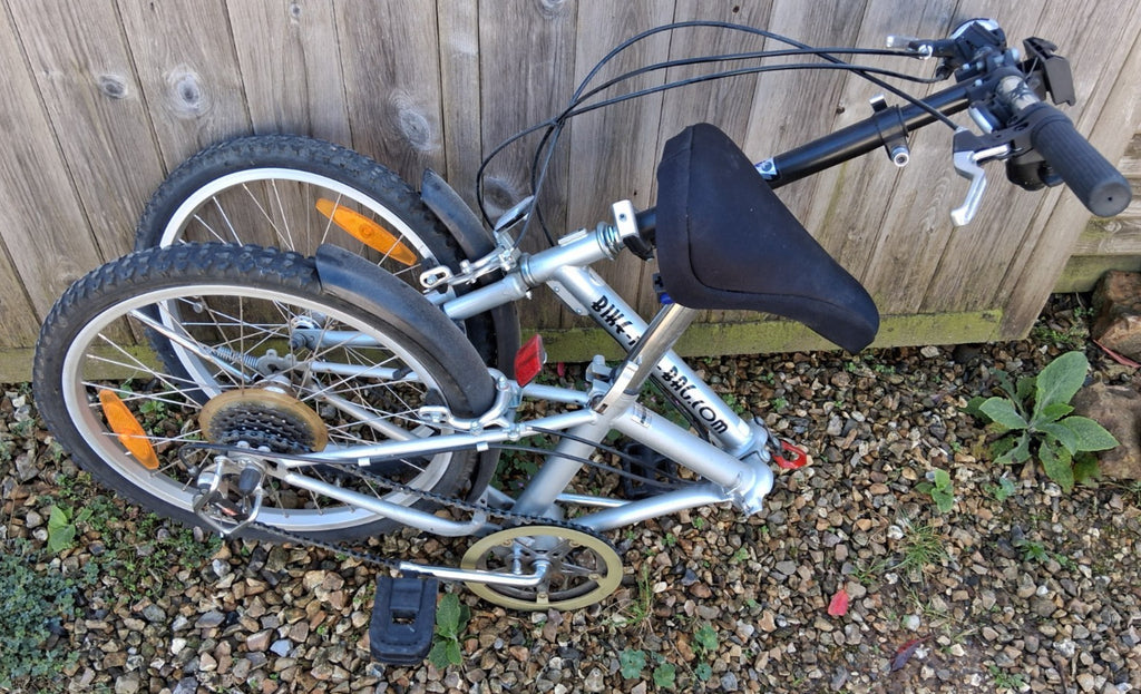 BIKE-IN-A-BAG fold up bike with carry bag,20" wheels, 5 gears. VGC