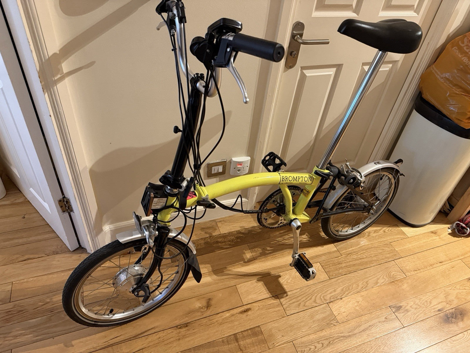 Brompton M6L 6-Speed Folding Bike Yellow 16in Steel Frame M-Type Mudguards