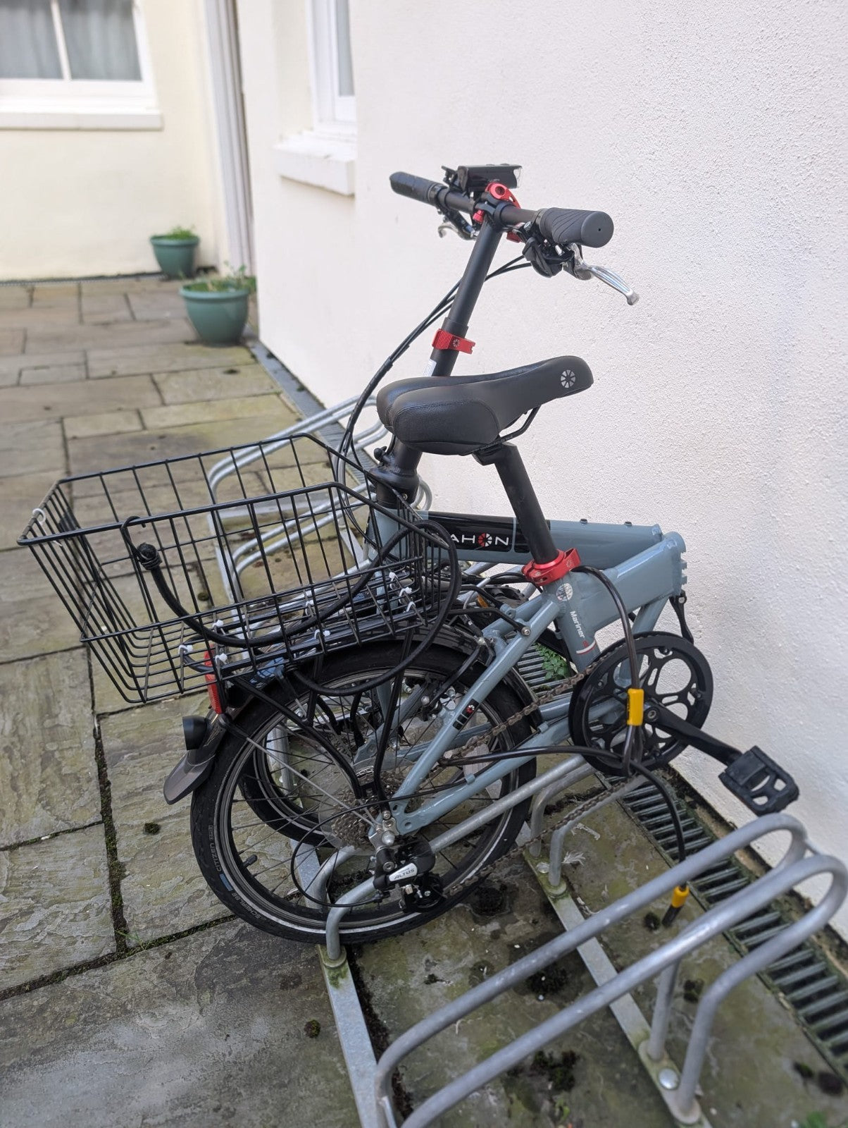 DAHON Mariner D8 - FOLDING BIKE (+ rain cover and lock)
