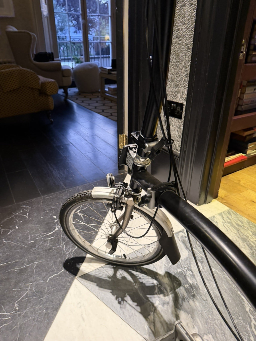 2021 Brompton H2L-X Superlight Titanium – 2 Speed – Black – Original Receipt