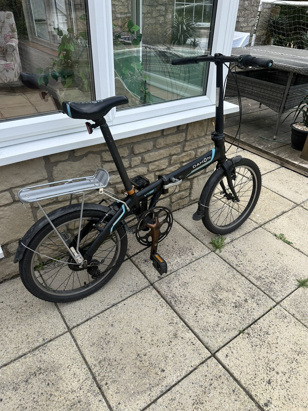 Dahon Vybe 20 Inch Folding Bike ideal commuter bike