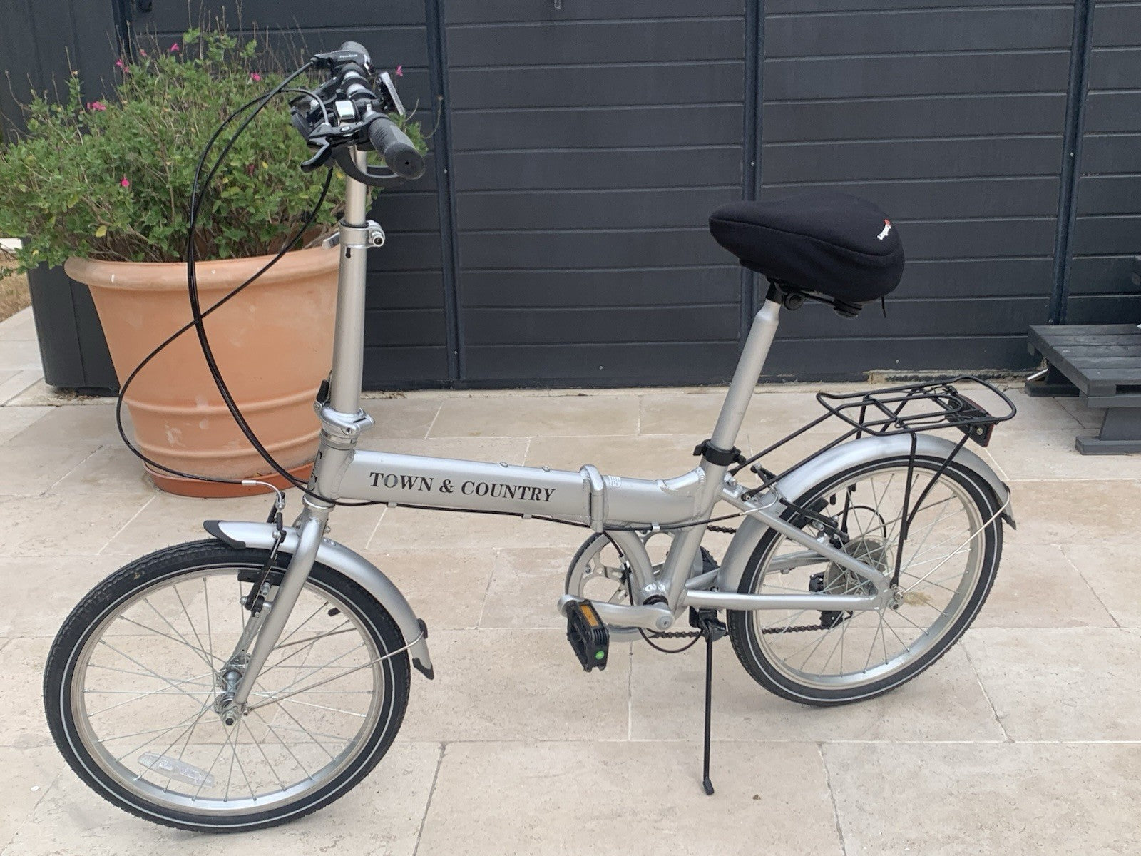 Folding commuter bike, Town & Country